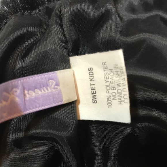 Girl Black Fur Bolero - Picture 3 of 5